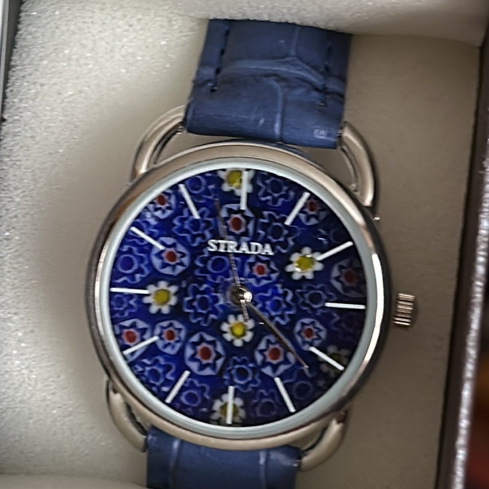 Strada watch - Picture 2 of 3